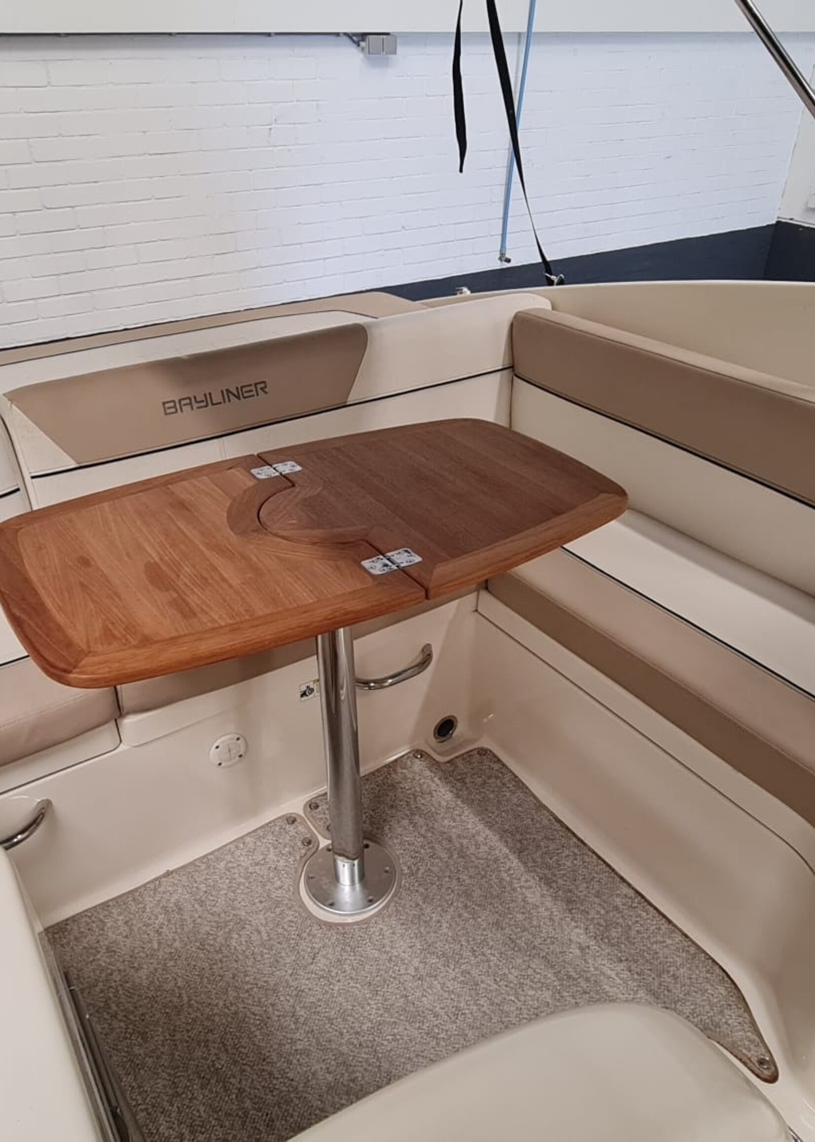 Bayliner 742 Cuddy 5.0Mpi V8, 260pk, 2014