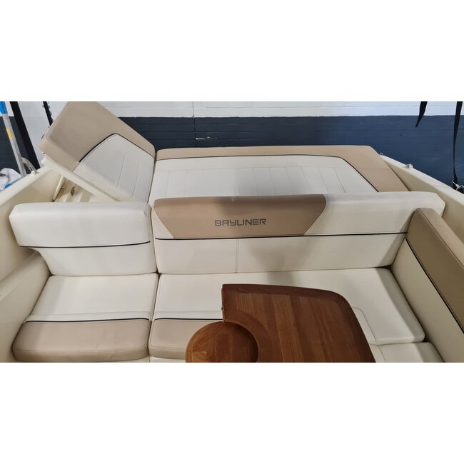 Bayliner 742 Cuddy 5.0Mpi V8, 260pk, 2014