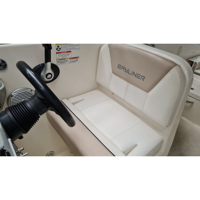 Bayliner 742 Cuddy 5.0Mpi V8, 260pk, 2014