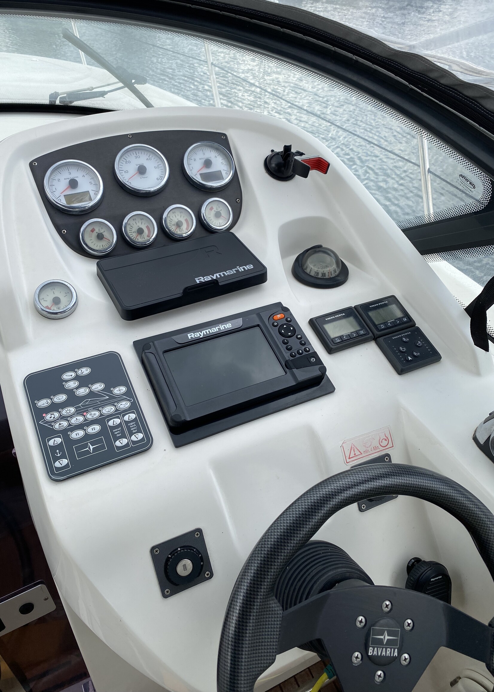 Bavaria 28 Sport 4.3 Ltr V6 450PK, 2011