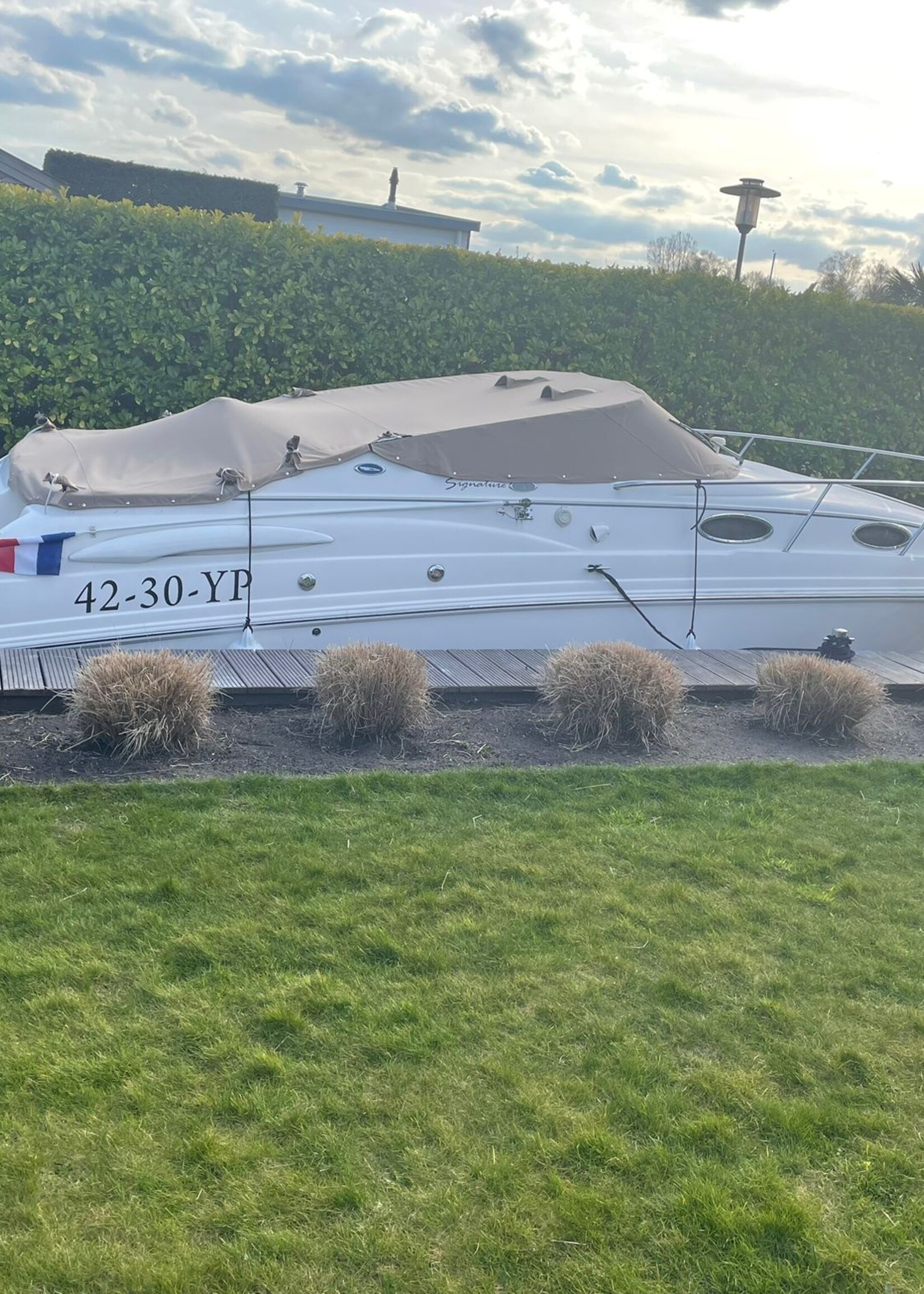 Chaparral 260 Signature Sport Cruiser, 5.7Ltr V8 350 Mag, 2004