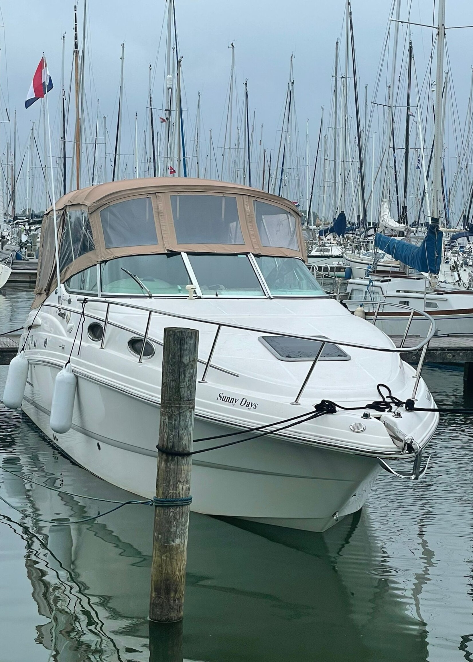 Chaparral 260 Signature Sport Cruiser, 5.7Ltr V8 350 Mag, 2004