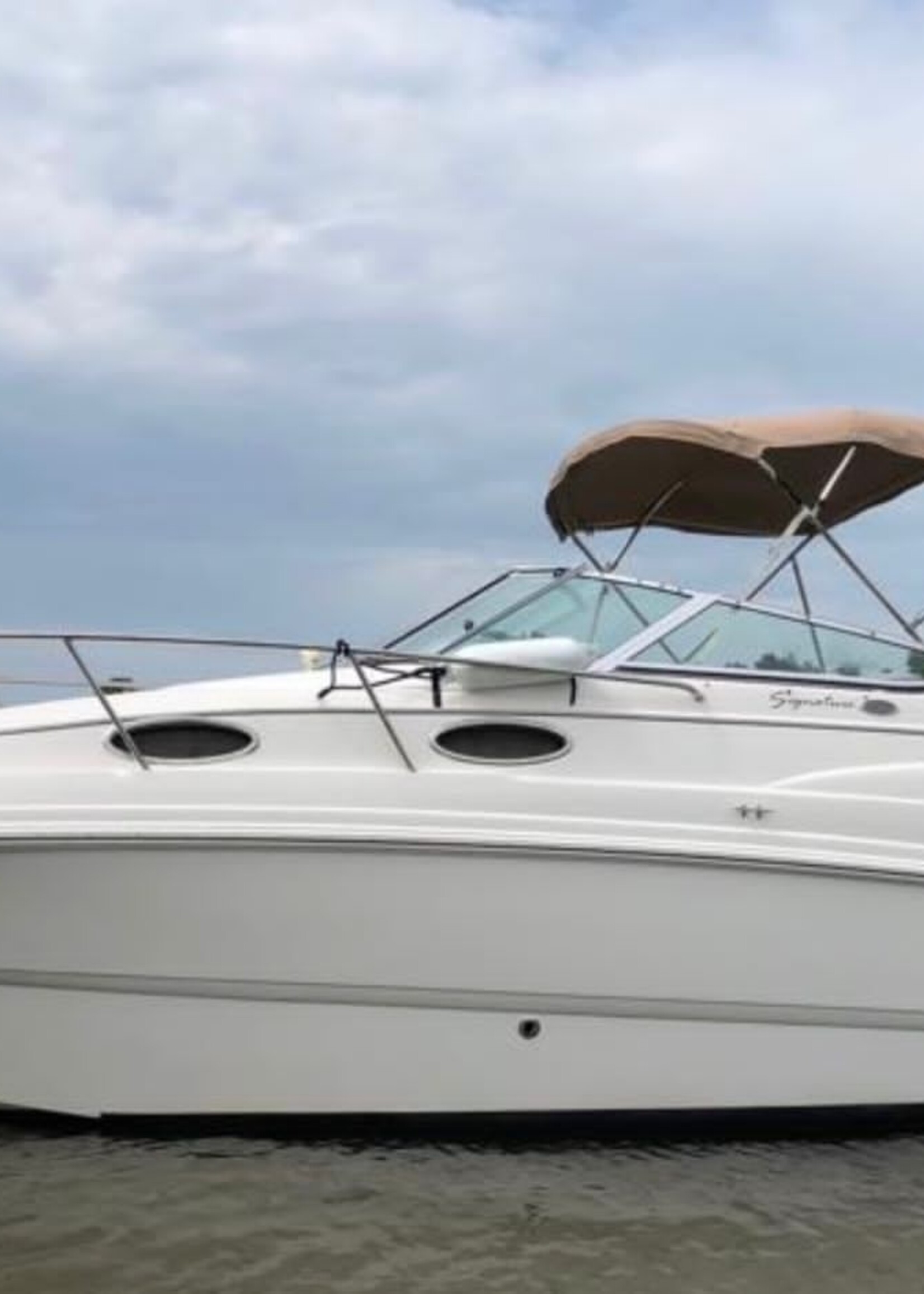 Chaparral 260 Signature Sport Cruiser, 5.7Ltr V8 350 Mag, 2004