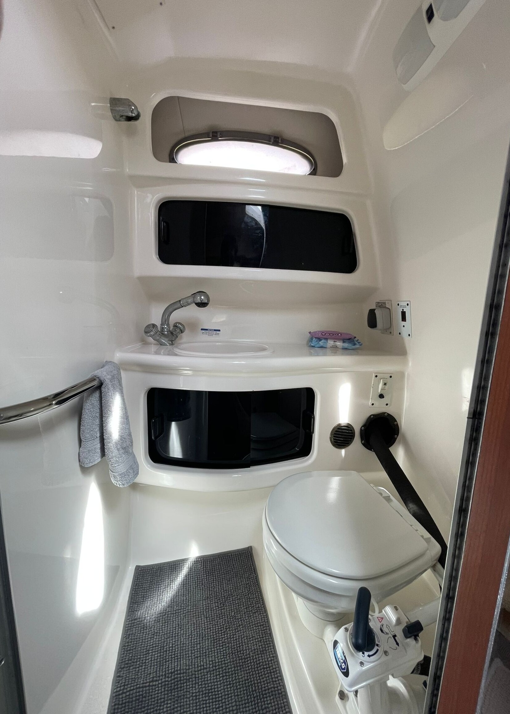 Chaparral 260 Signature Sport Cruiser, 5.7Ltr V8 350 Mag, 2004