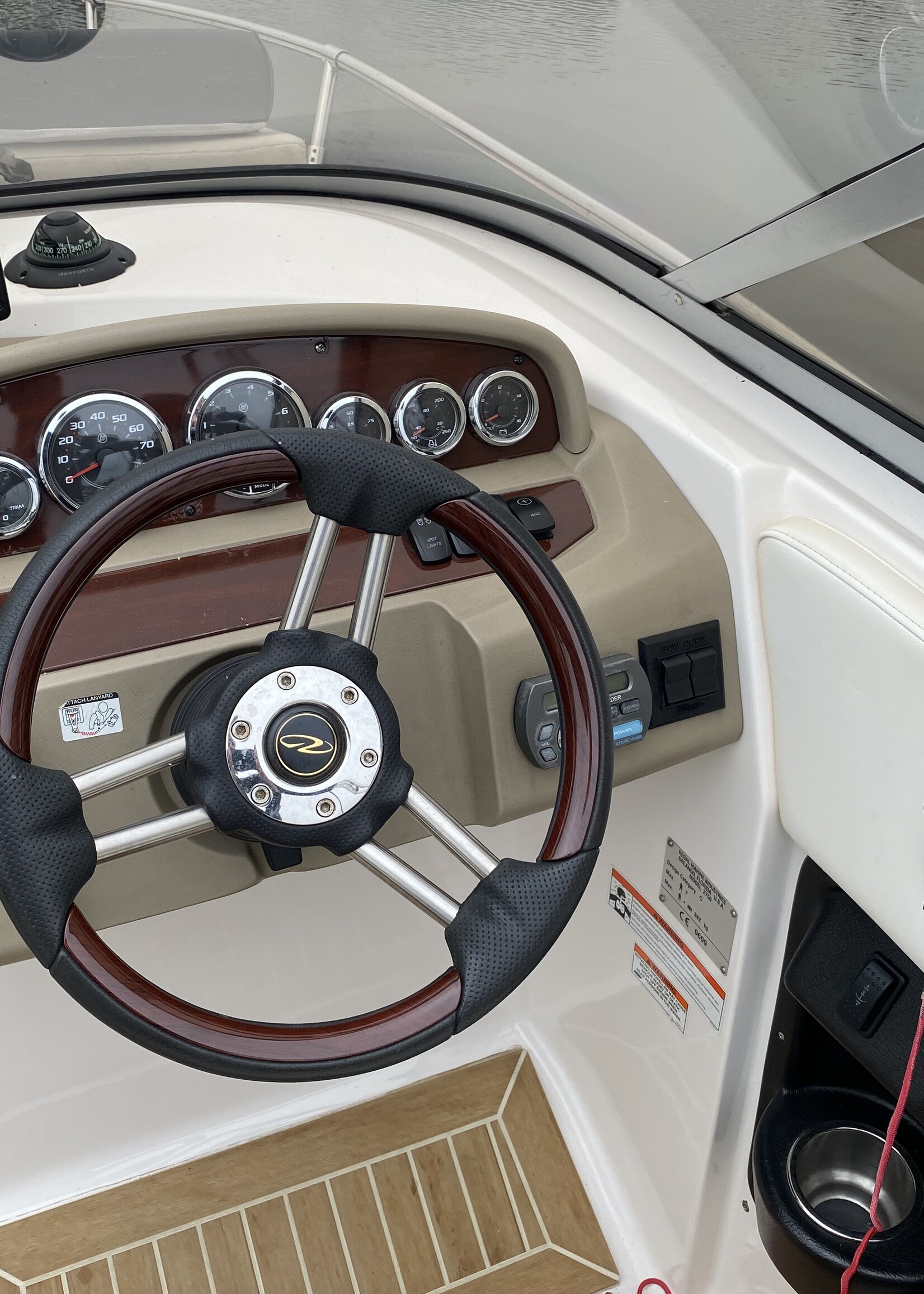 Regal 2750 Cuddy, 2009, NWE 6.2L V8 MPI DTS 350PK