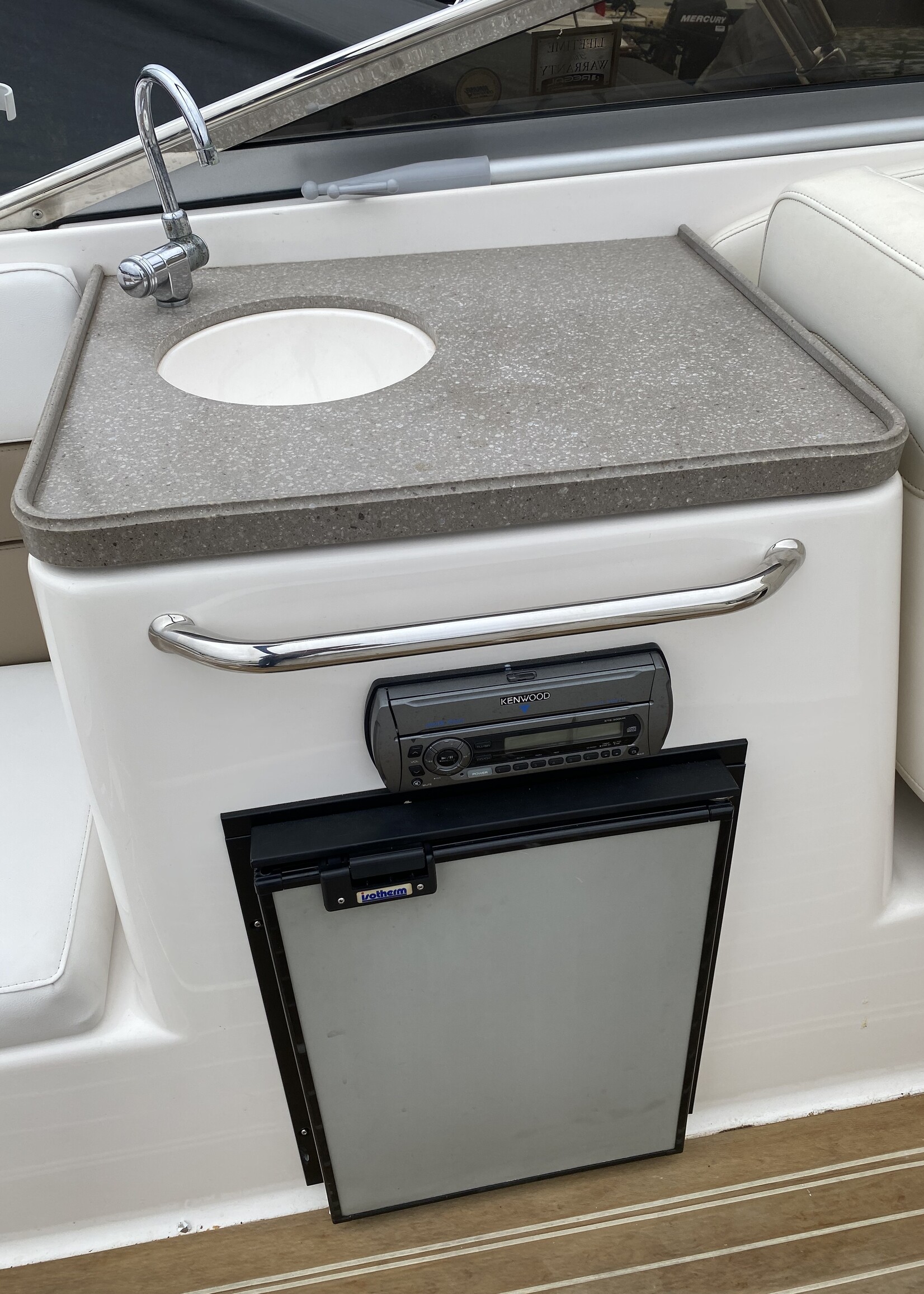 Regal 2750 Cuddy, 2009, NWE 6.2L V8 MPI DTS 350Ps.