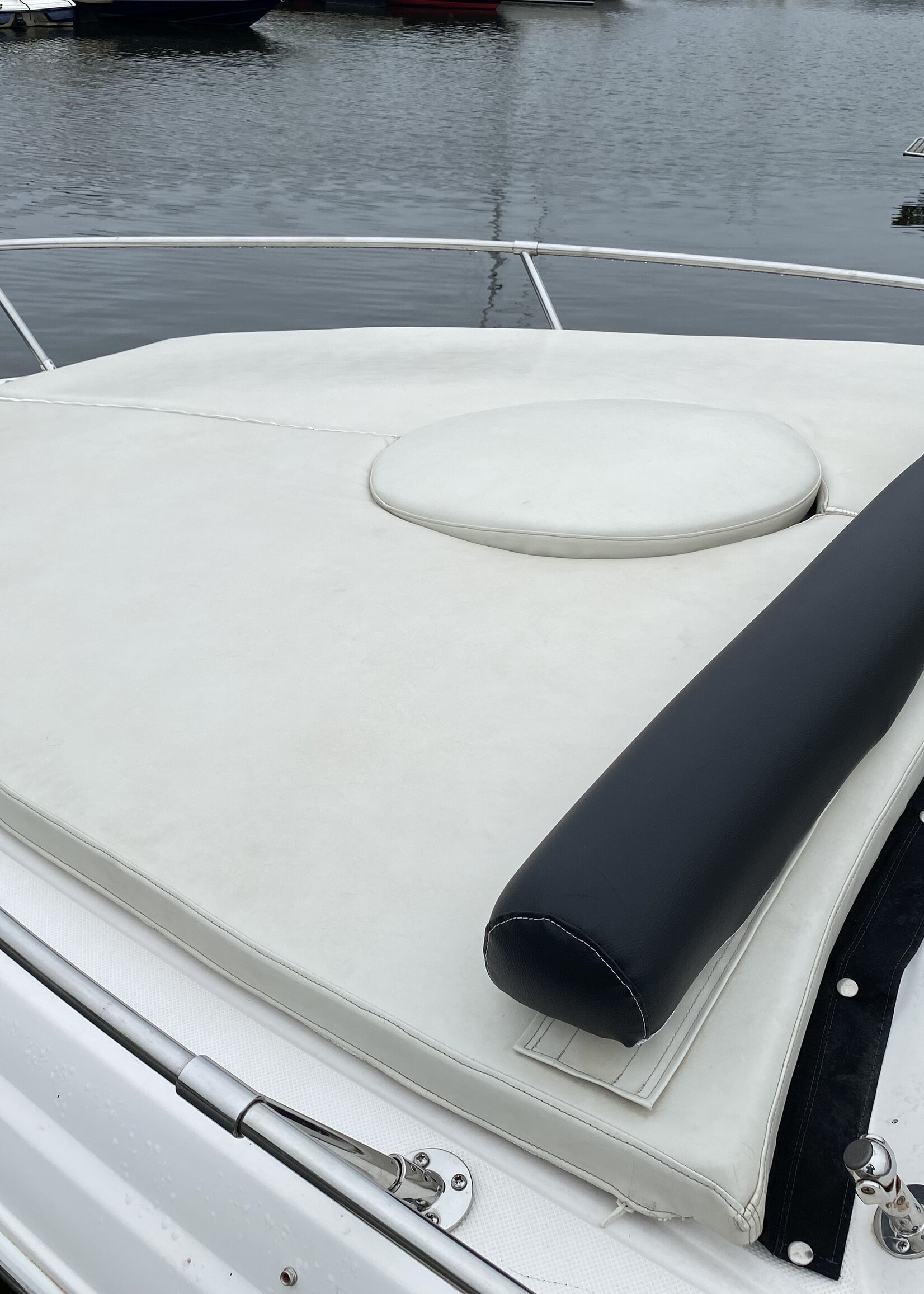 Regal 2750 Cuddy, 2009, NWE 6.2L V8 MPI DTS 350Ps.