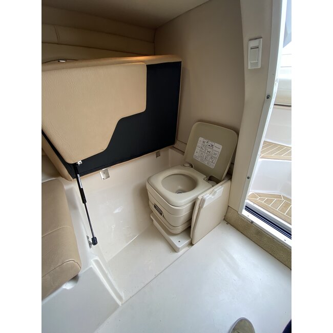 Regal 2750 Cuddy, 2009, NWE 6.2L V8 MPI DTS 350Ps.