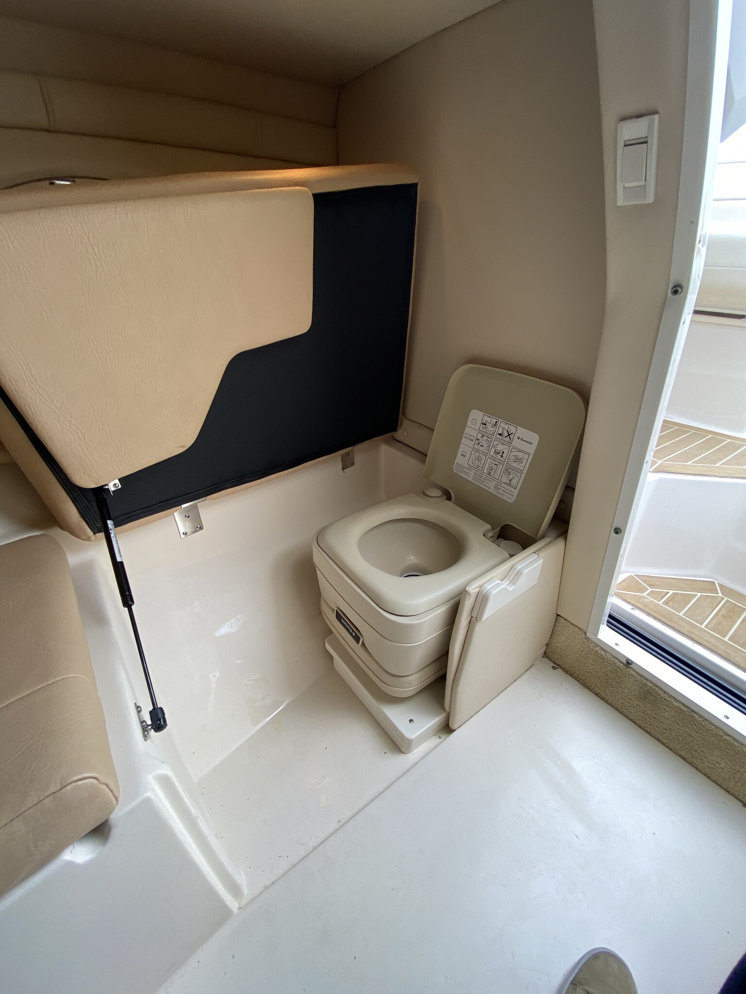 Regal 2750 Cuddy, 2009, 5.7V8 MAG350 MPI DTS Bootexpert BV