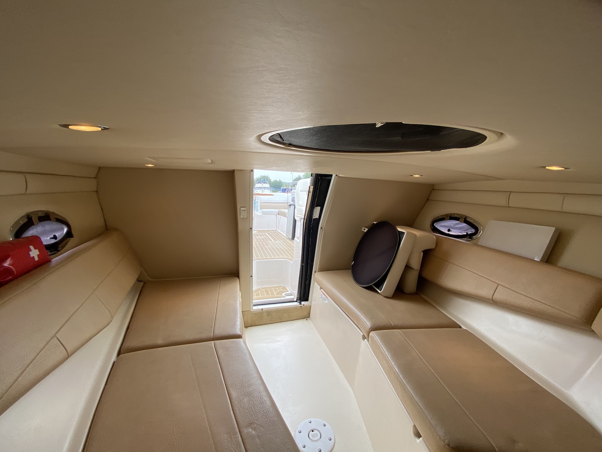 Regal 2750 Cuddy, 2009, 5.7V8 MAG350 MPI DTS Bootexpert BV