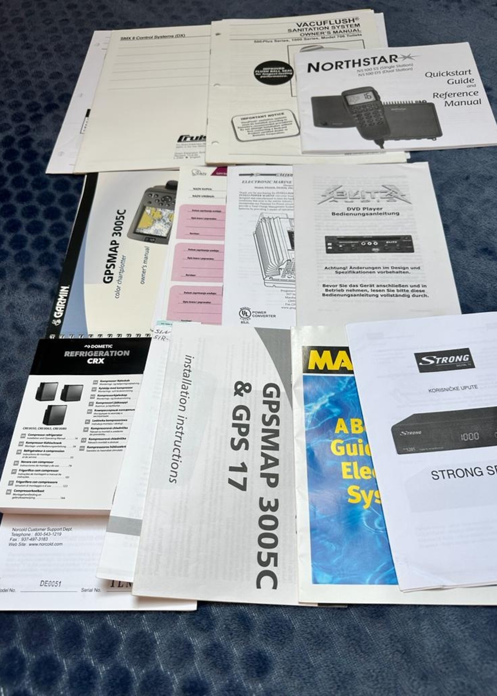 Sea Ray Sundancer 300, 2007, 2x Mercruiser 5.0 V8 Mpi, 460 uur