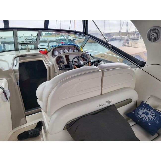 Sea Ray Sundancer 300, 2007, 2x Mercruiser 5.0 V8 Mpi, 460 uur