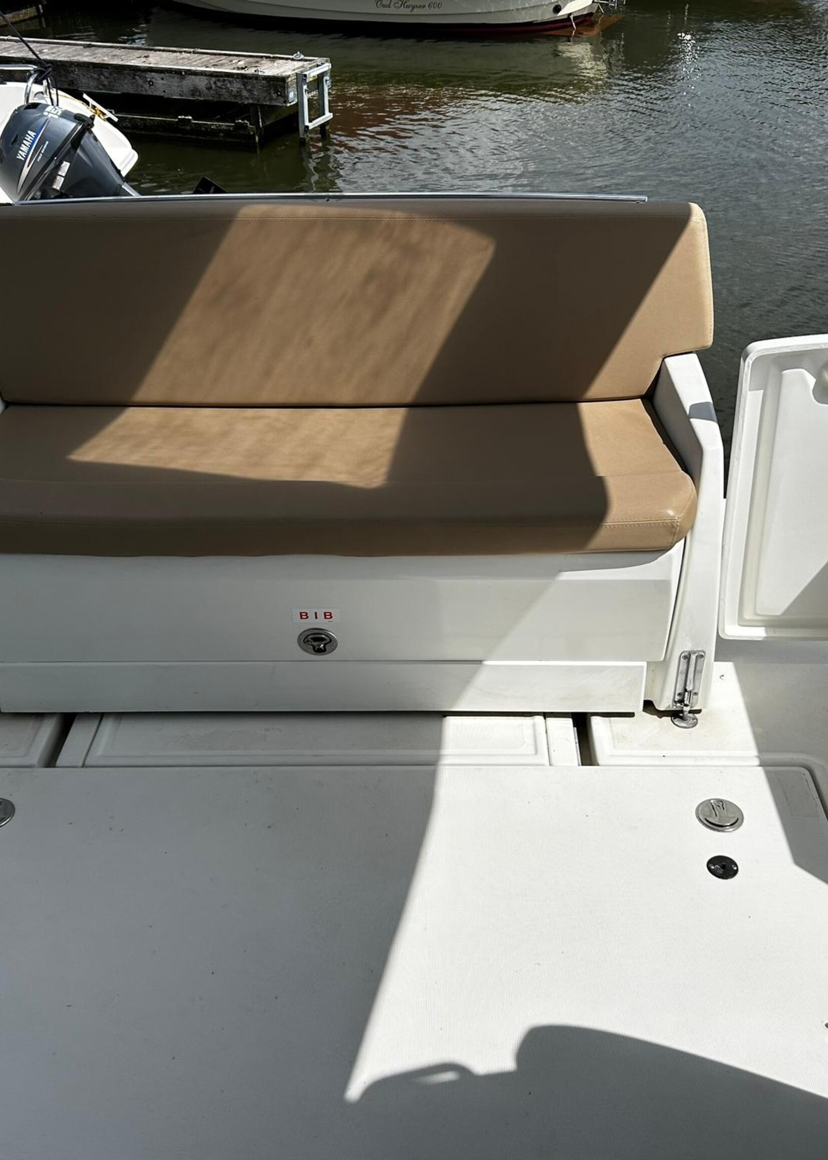 Jeanneau NC9 Hardtop, 2012, diesel 260PK