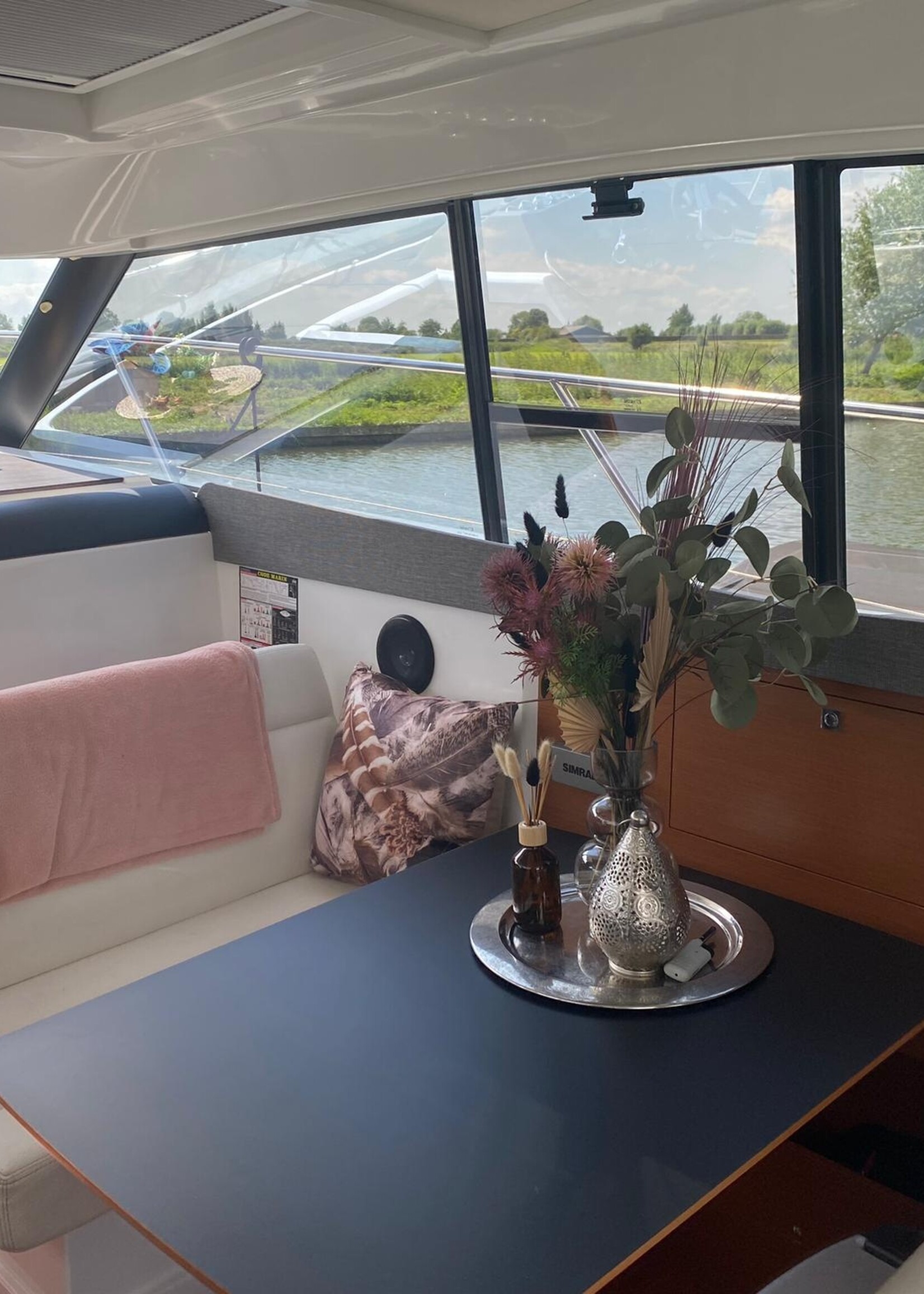 Jeanneau NC9 Hardtop, 2012, diesel 260PK