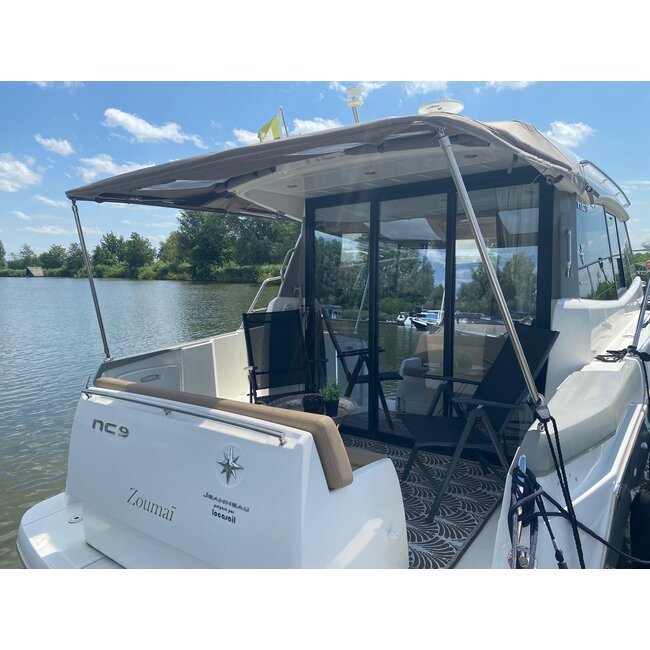Jeanneau NC9 Hardtop, 2012, diesel 260PK