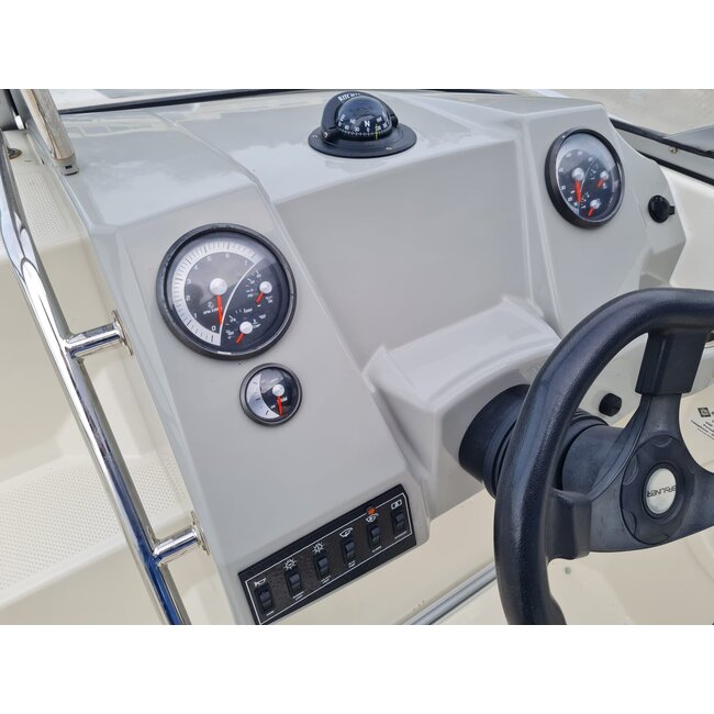 Bayliner 642 Cuddy 3.0Ltr TKS, 140pk, 2015, 160 uur