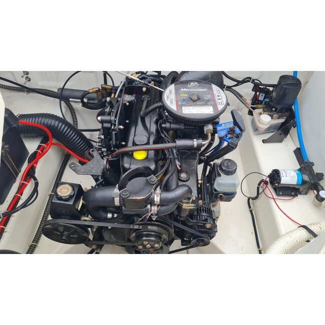 Bayliner 642 Cuddy 3.0Ltr TKS, 140pk, 2015, 160 uur