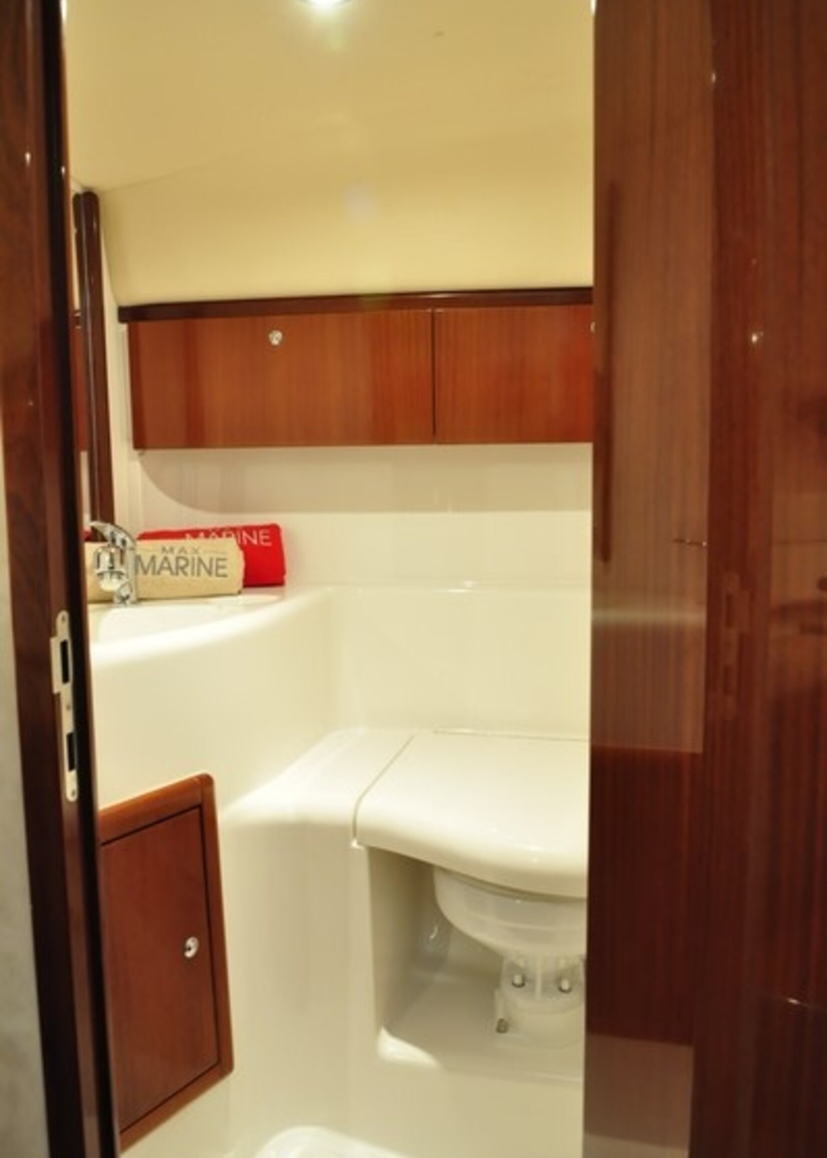 Windy 32 Grand Tornado, 2007, 2x Volvo 5.0Gxi V8, 420uur