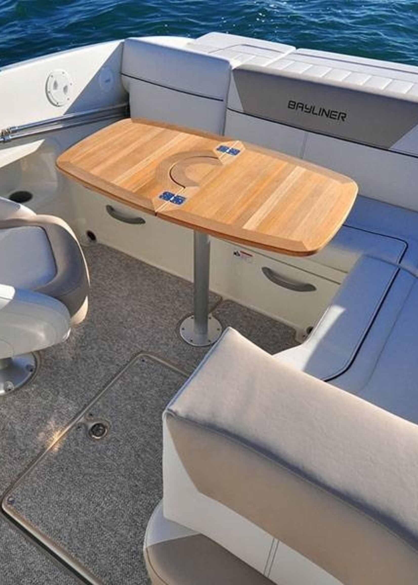 Bayliner 642 Cuddy 3.0Ltr TKS, 140pk, 2015, 160 uur