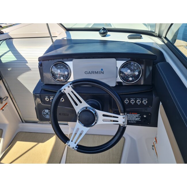 Four Winns Sundowner 285 Volvo 7.4 Liter V8 GSI 385PK 2003 - Copy