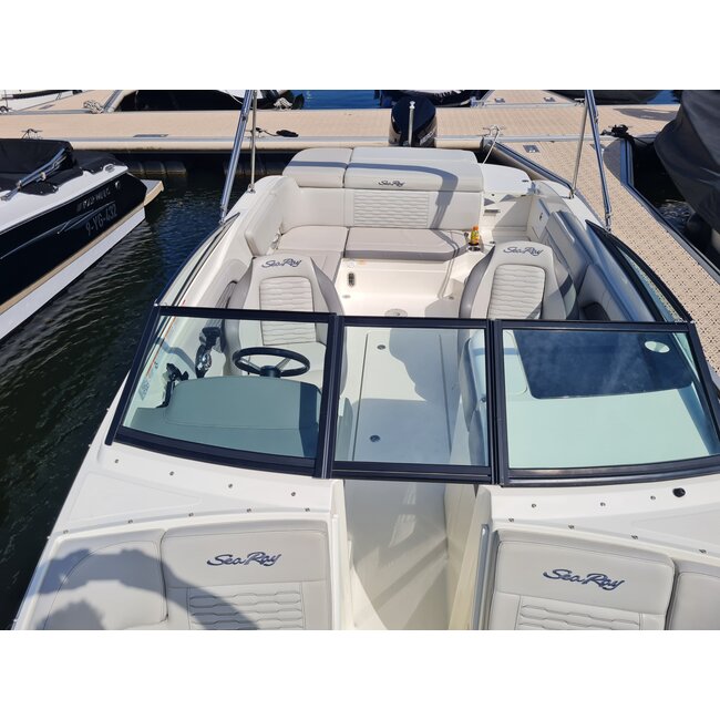 Sea Ray Sundowner 285 Volvo 7.4 Liter V8 GSI 385PK 2003 - Copy - Copy