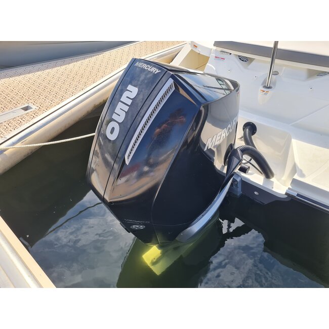 Sea Ray 230 SPX OB Mercury Verado V8 250pk, 2021