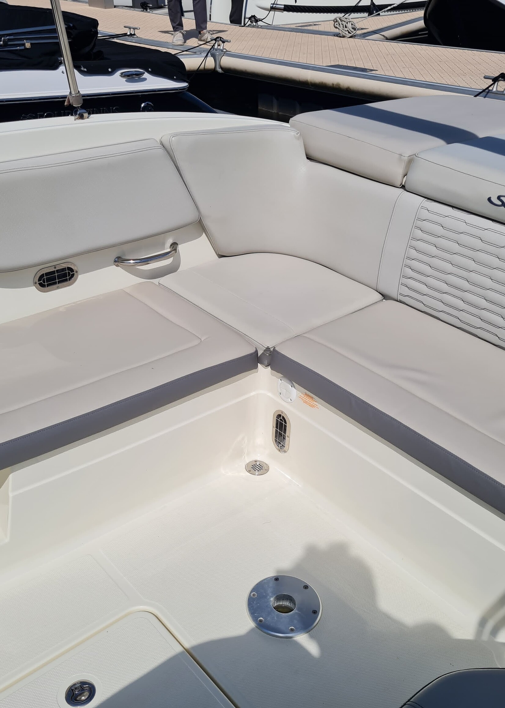 Sea Ray 230 SPX OB Mercury Verado V8 250pk, 2021