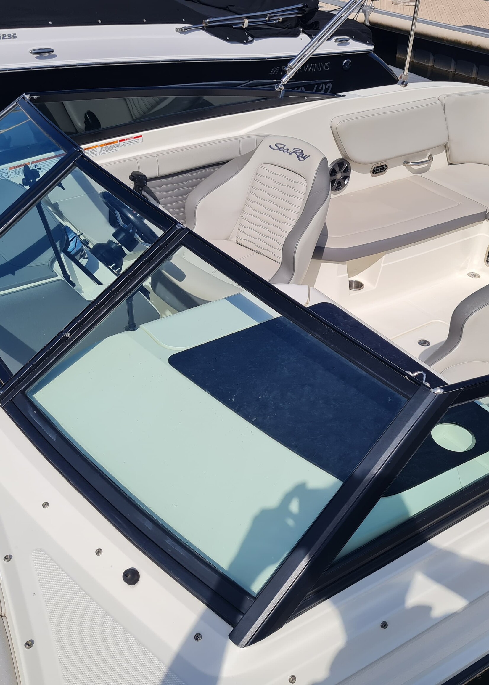 Sea Ray 230 SPX OB Mercury Verado V8 250pk, 2021