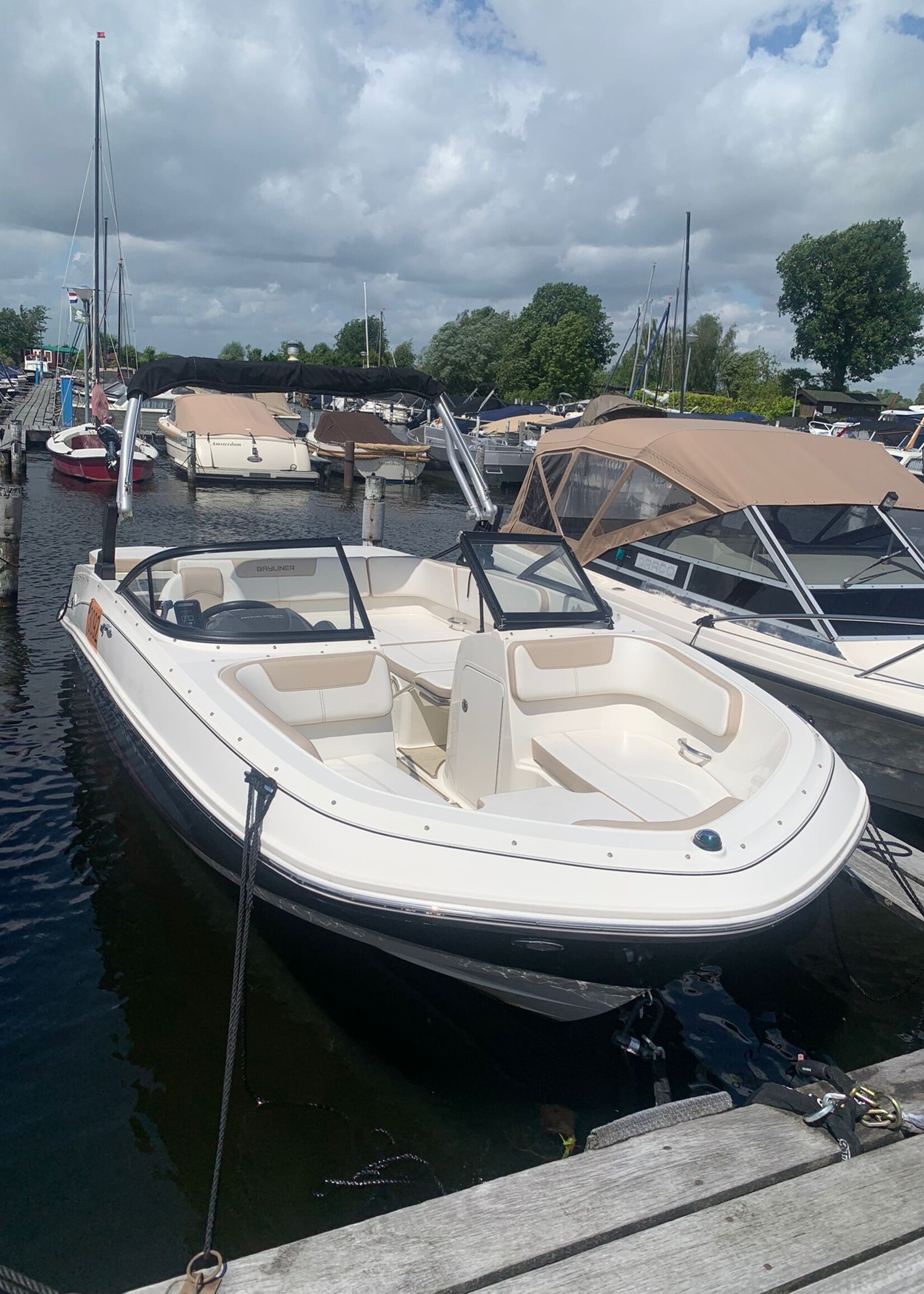 Bayliner VR5 Bowrider, 4.3MPI V6 180PK, 165uur, 2016
