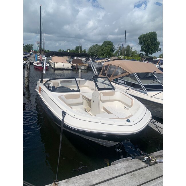 Bayliner VR5 Bowrider, 4.3MPI V6 180PK, 165uur, 2016