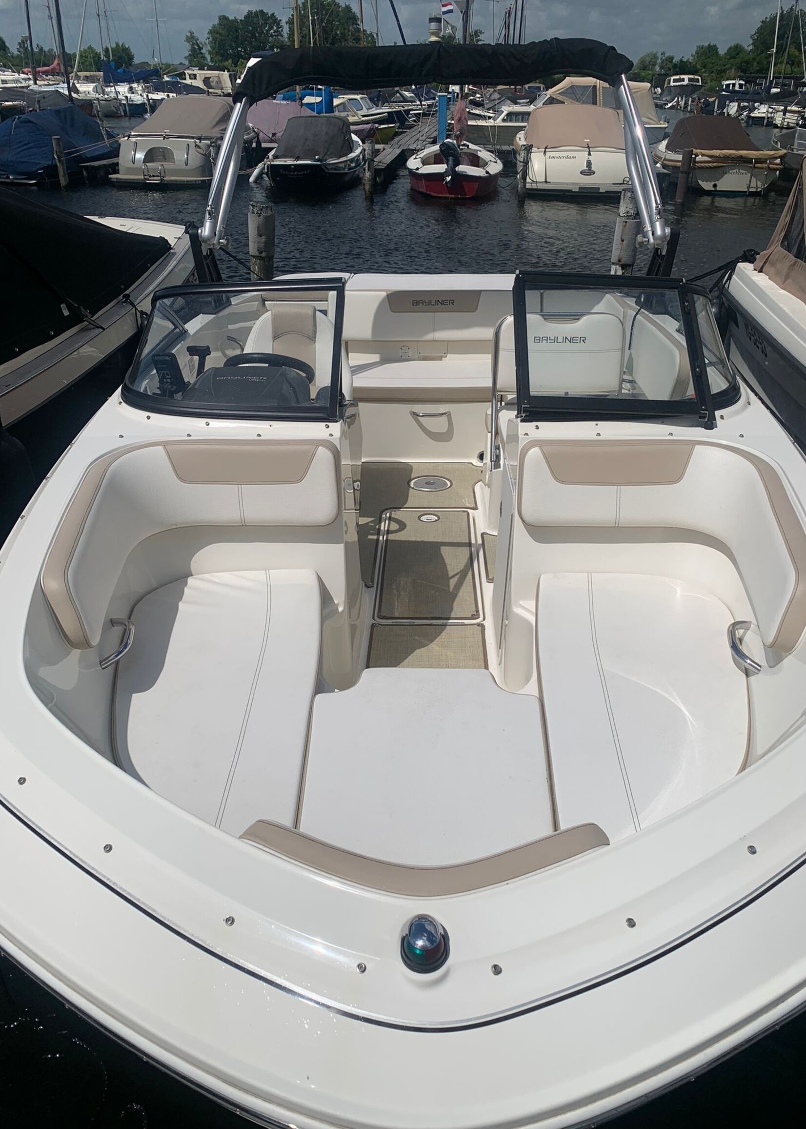 Bayliner VR5 Bowrider, 4.3MPI V6 180PK, 165uur, 2016