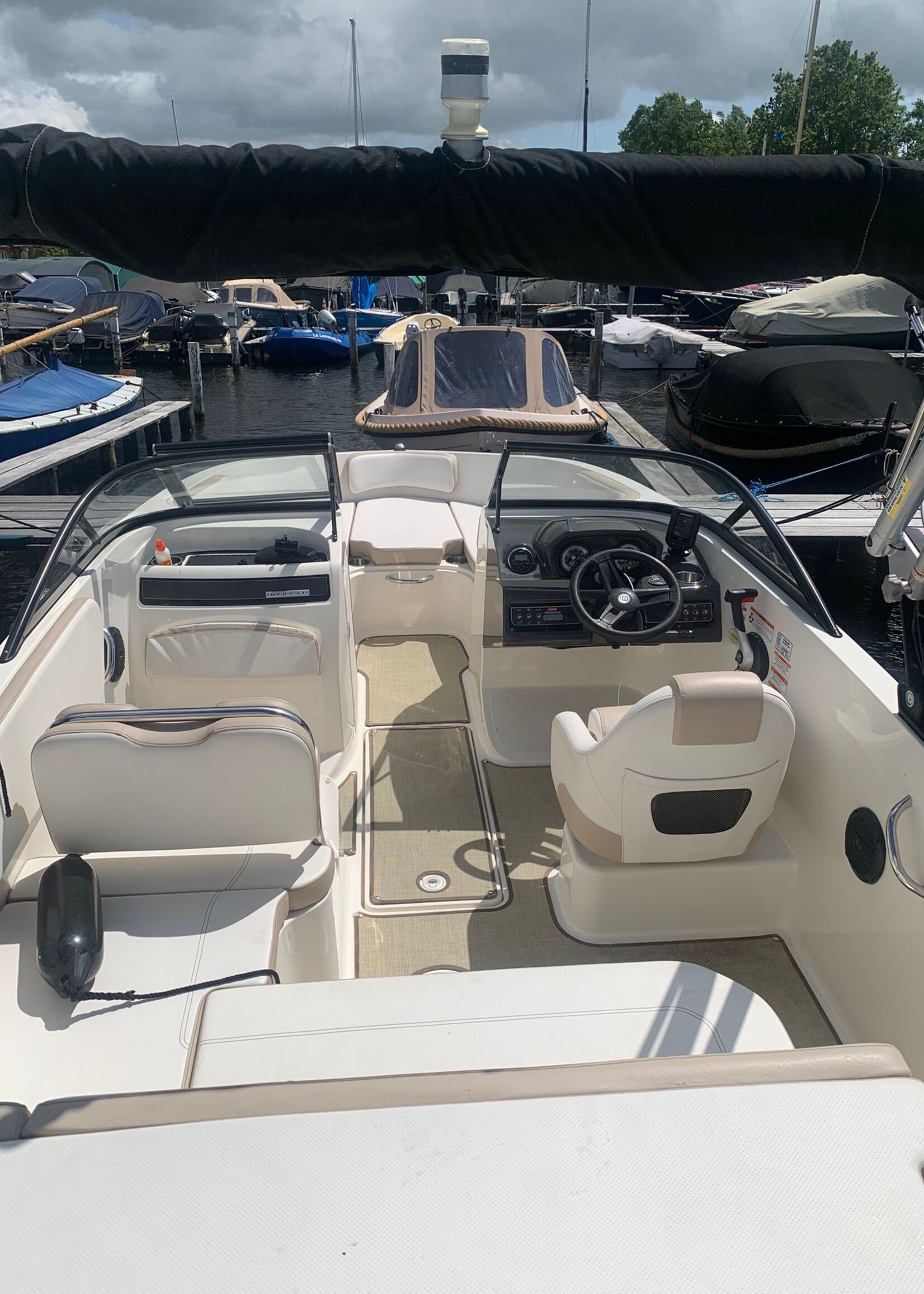 Bayliner VR5 Bowrider, 4.3MPI V6 180PK, 165uur, 2016