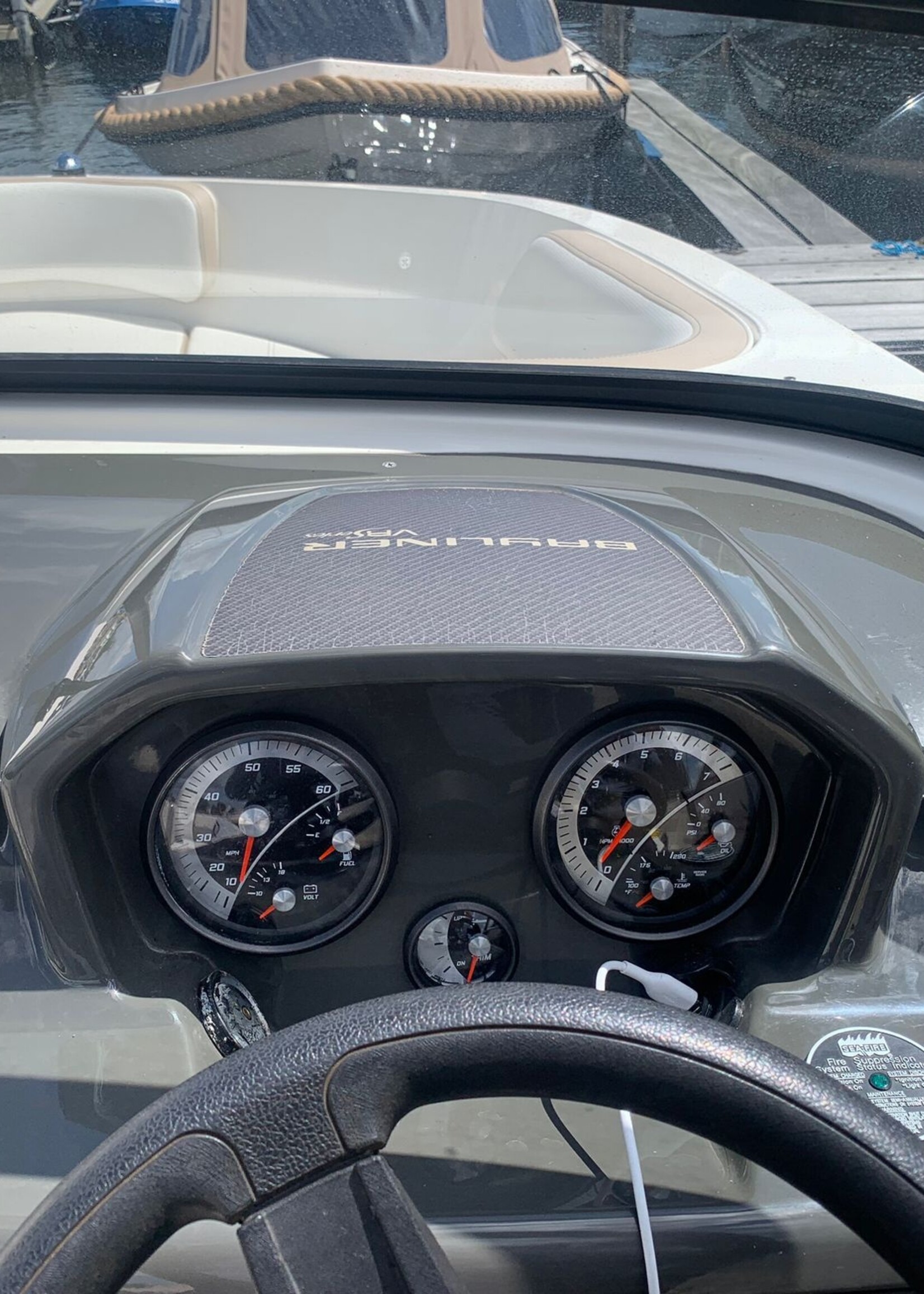 Bayliner VR5 Bowrider, 4.3MPI V6 180PK, 165uur, 2016