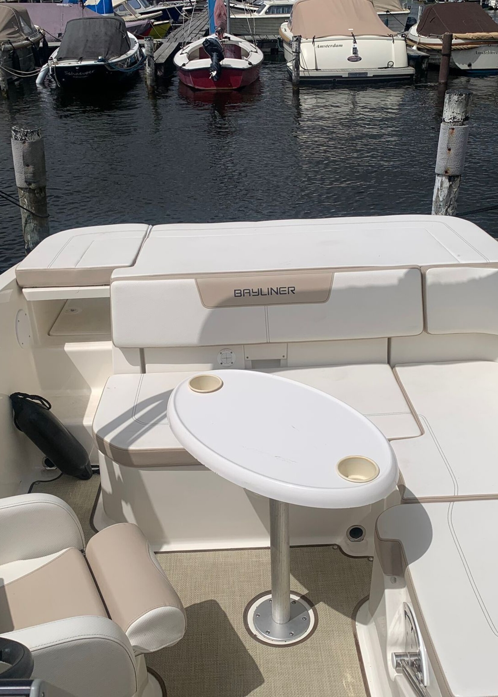 Bayliner VR5 Bowrider, 4.3MPI V6 180PK, 165uur, 2016