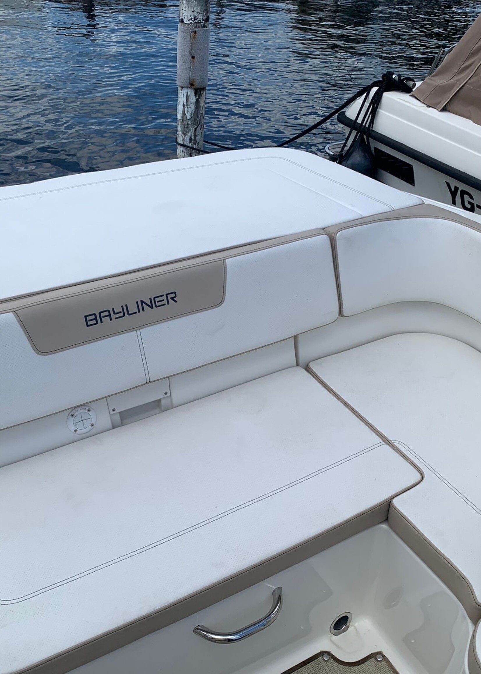 Bayliner VR5 Bowrider, 4.3MPI V6 180PK, 165uur, 2016