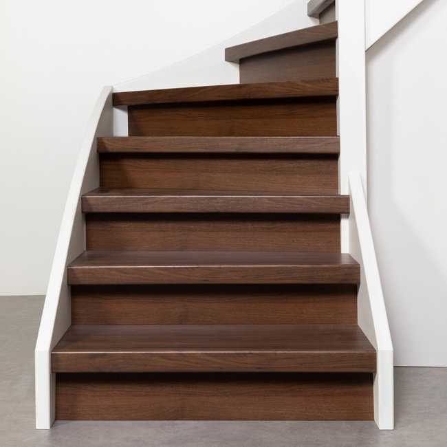 Uitlooptrede + overloopprofiel - Brownie Oak