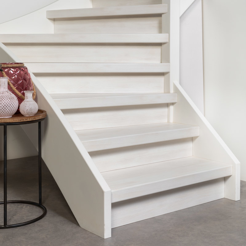 Nordic Oak doe-het-zelf traprenovatie set afbeelding