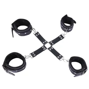 BDSM Bondage Set mit Fußfesseln und Handschellen