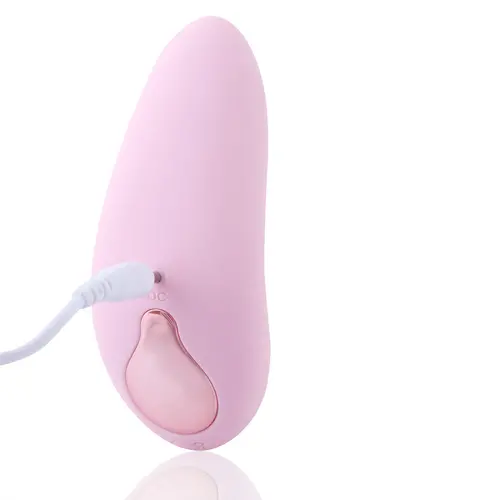 Tongue-shaped Vibrator with 9 modes USB rechargeable