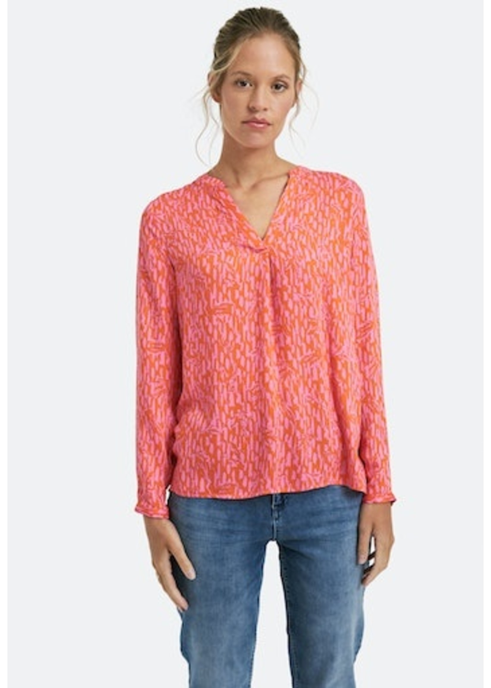 Milano Blouse with V-Neck and cuff
