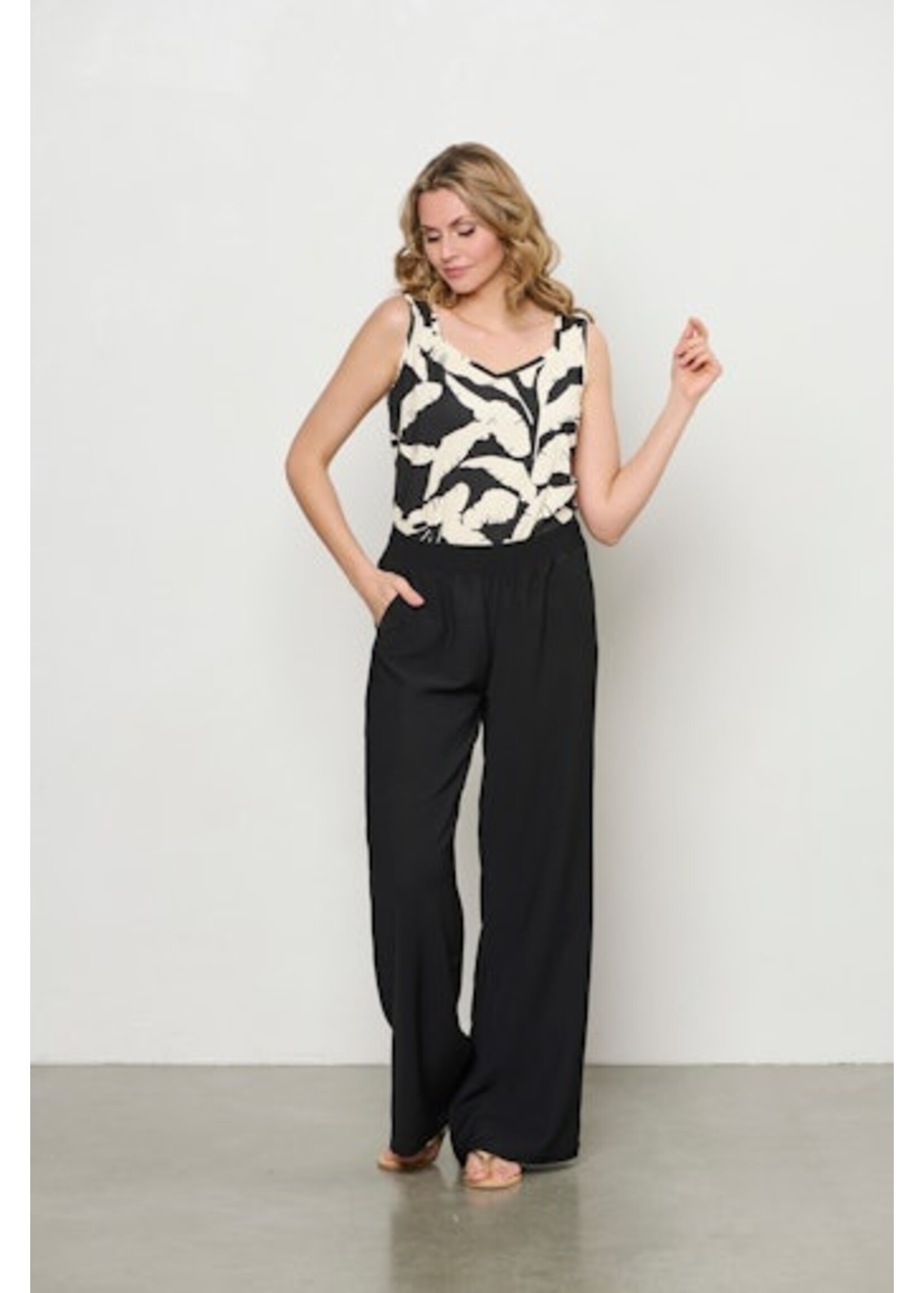 &Co Woman VIA BANANA LEAF