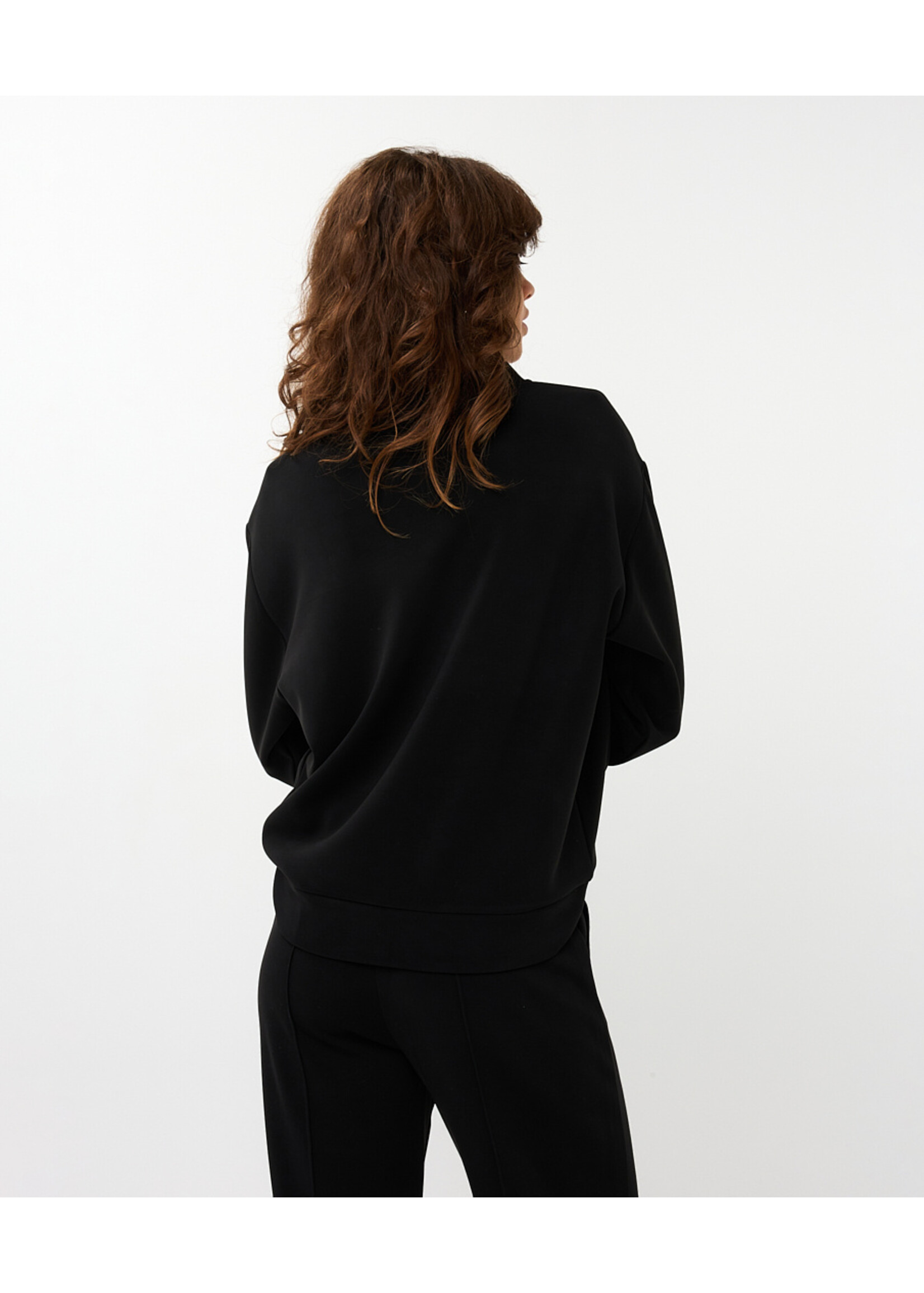 EsQualo Sweater tape embroidery model