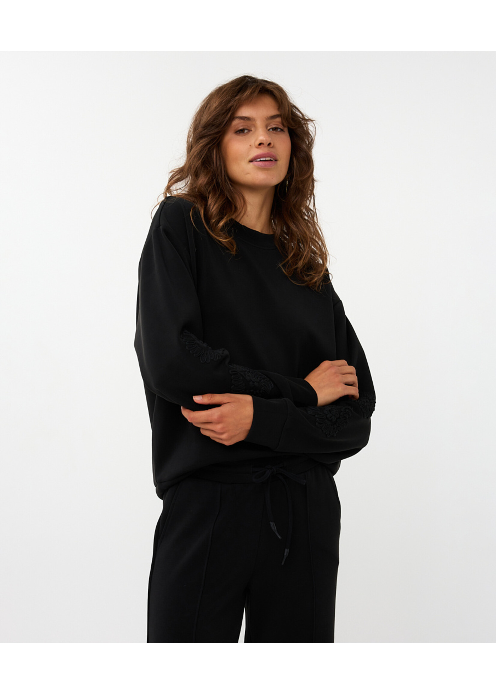 EsQualo Sweater tape embroidery model