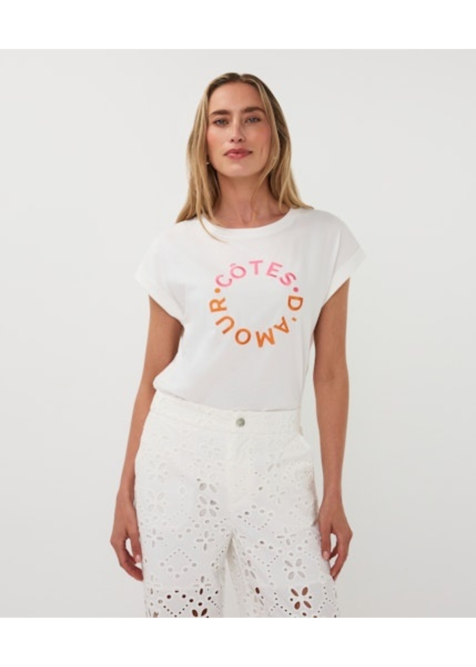 EsQualo T-shirt rolled up slve “cotes d’amour"