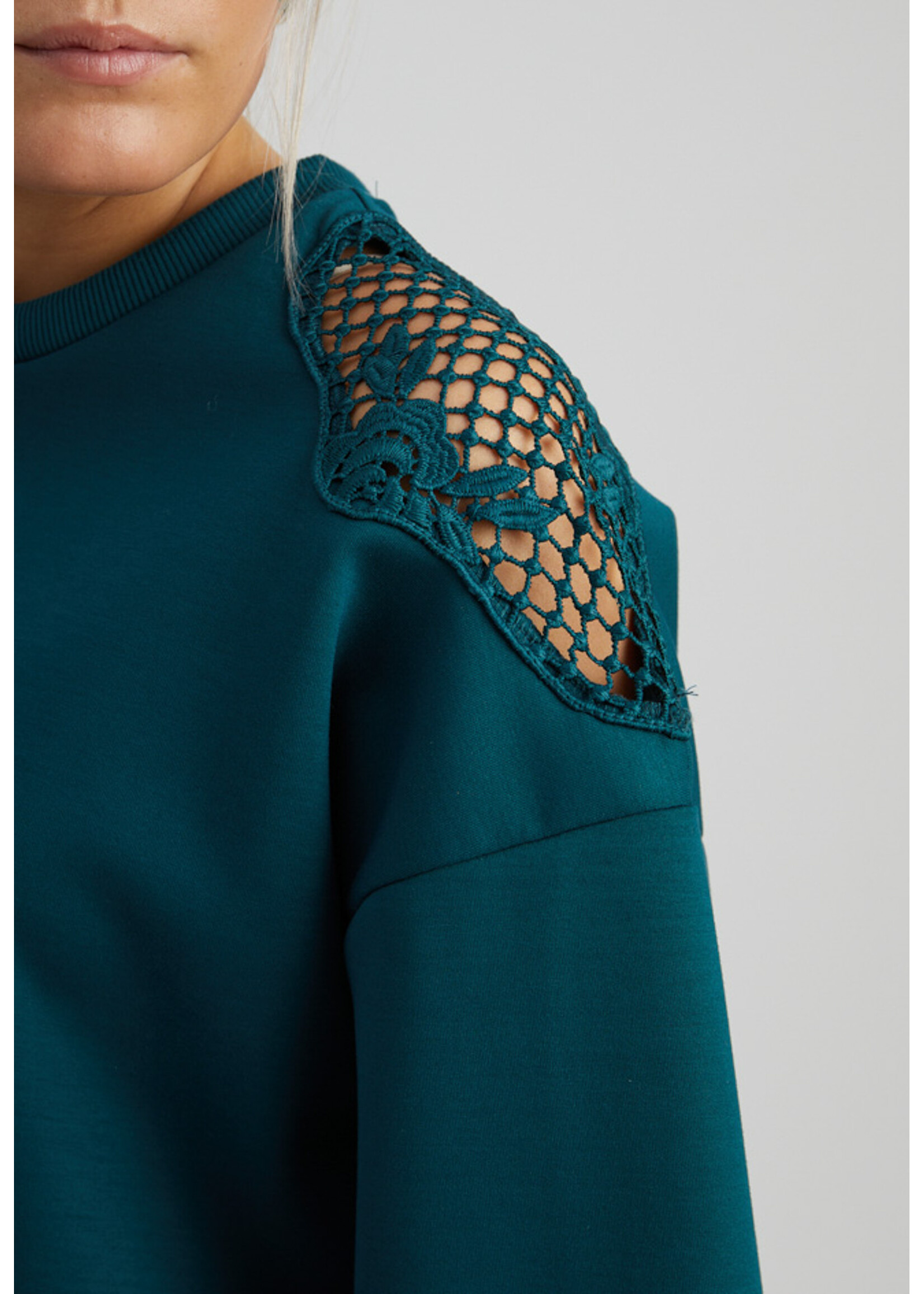 Peppercorn Sweater Tommie
