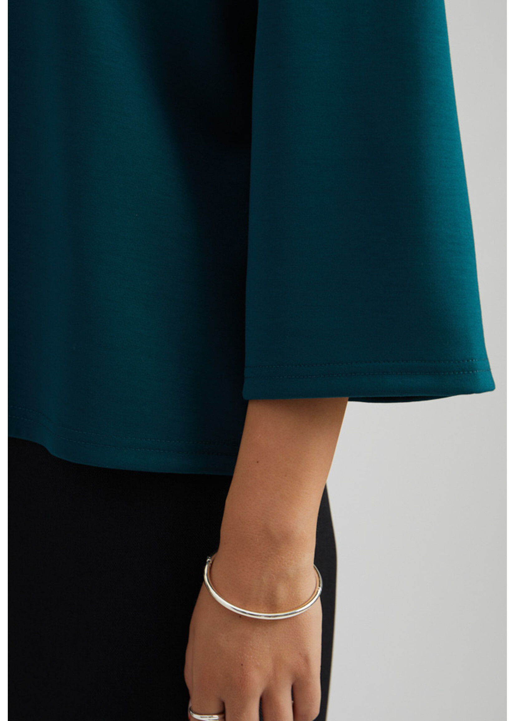 Peppercorn Sweater Tommie