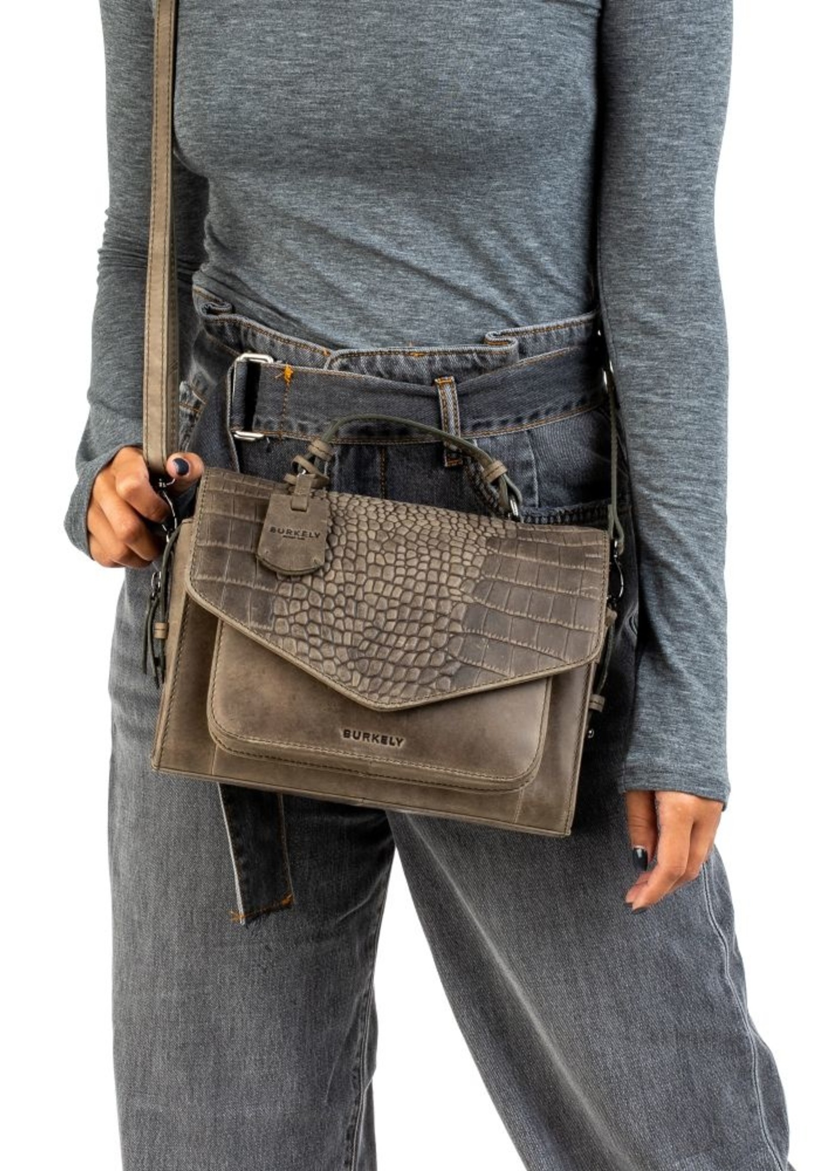 BURKELY Compacte handtas met croco print.