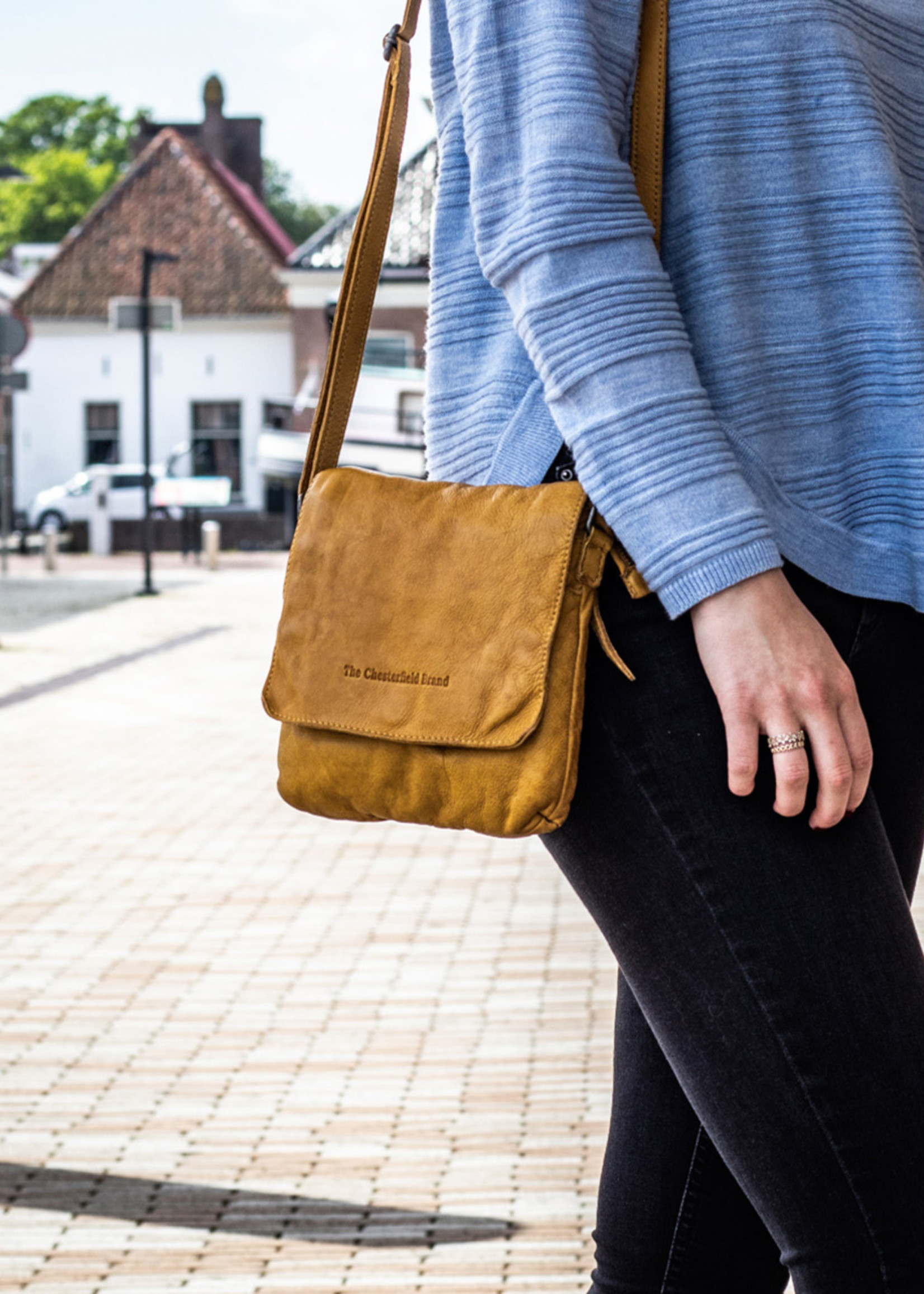 THE CHESTERFIELD BRAND Overslagtas middelgroot.