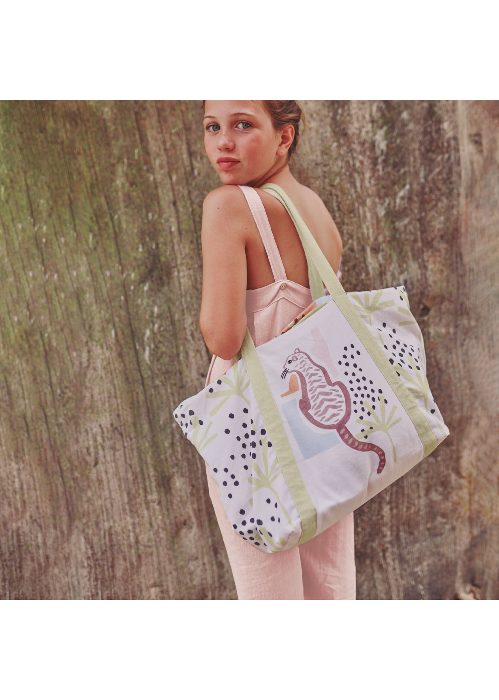 Katia Fabrics Canvas Slim Paneel om een Summer Bag en Clutch te naaien