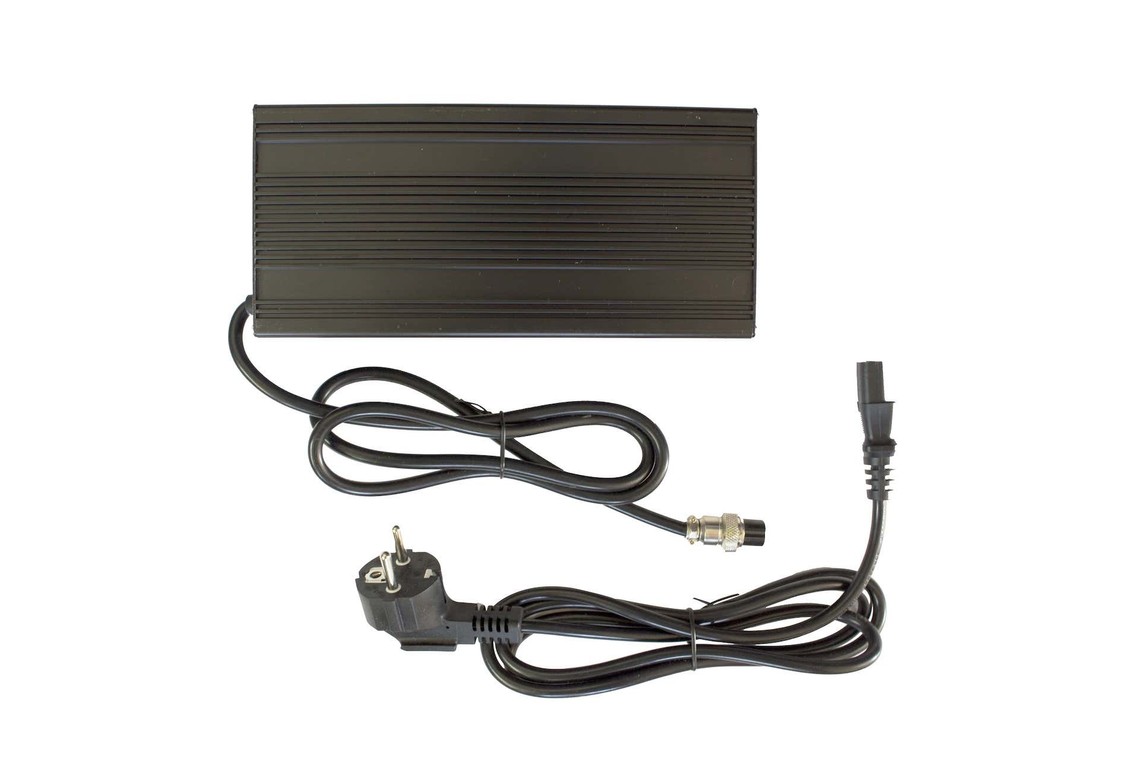 Extra oplader (Nero & Julius)-1